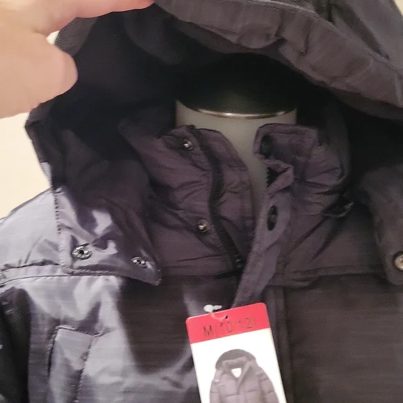 New With Tags DKNY Boys coat, size medium 10/12, dark grey - Picture 4 of 12